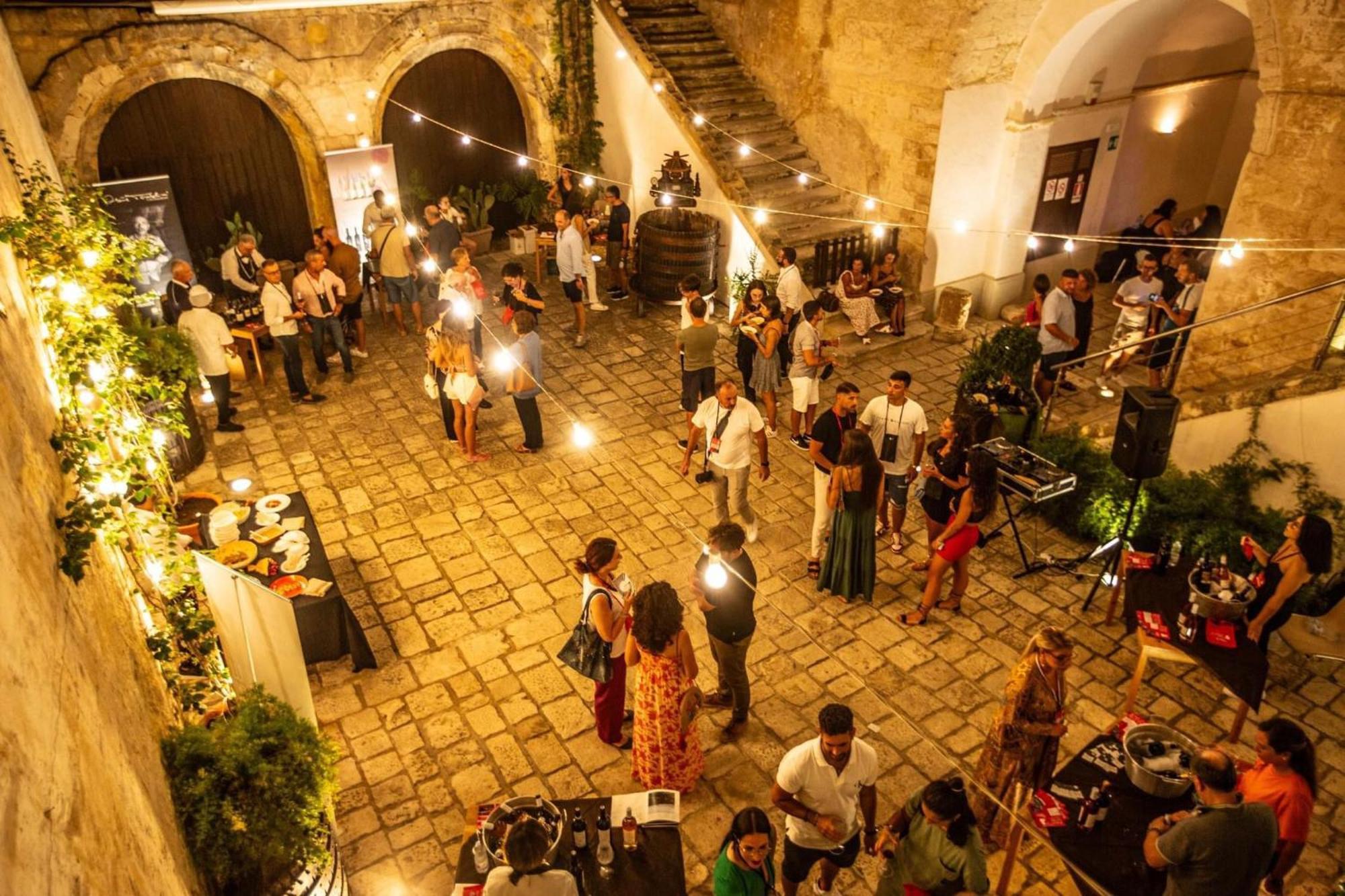 B&B Nanze' E Rete' - Esperienze Pugliesi Carosino Luaran gambar